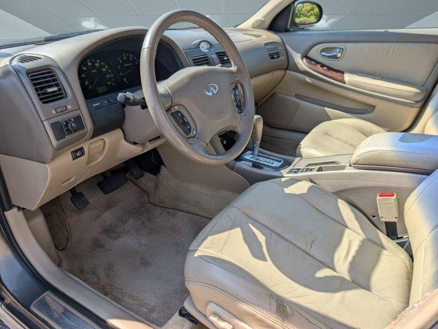 Photo of 2001 Brown INFINITI I30