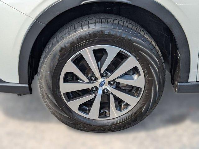 Photo of 2021 Crystal White Pearl Subaru Outback