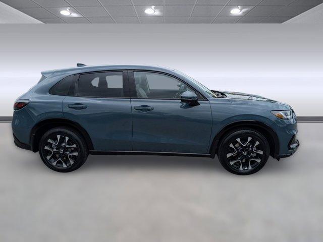 Photo of 2026 Pearl Honda HR-V