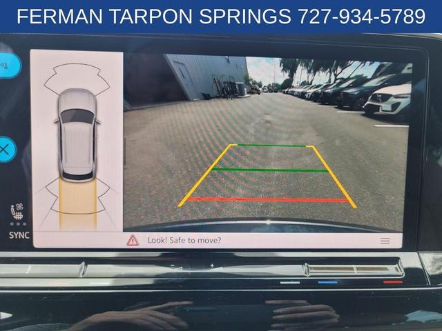 Photo of 2024 Platinum Gray Metallic Volkswagen Atlas Cross Sport