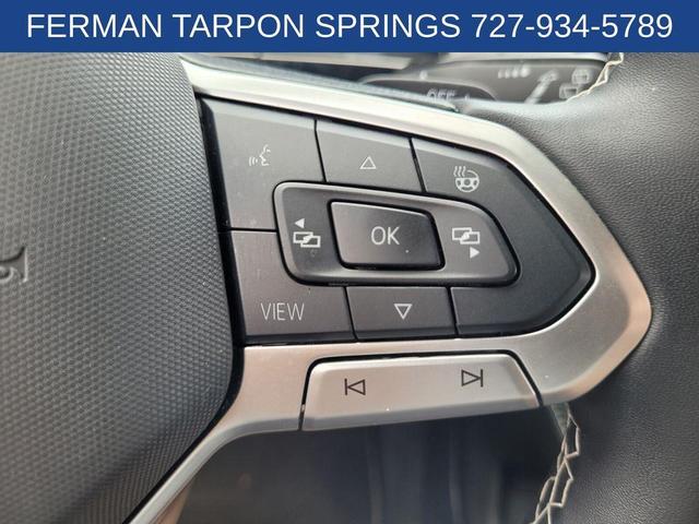 Photo of 2024 Platinum Gray Metallic Volkswagen Atlas Cross Sport
