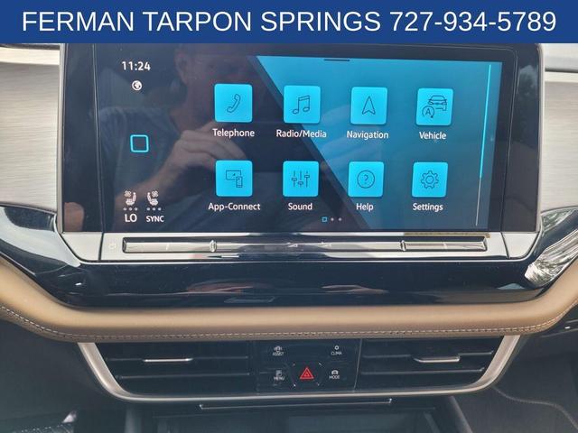 Photo of 2024 Platinum Gray Metallic Volkswagen Atlas Cross Sport