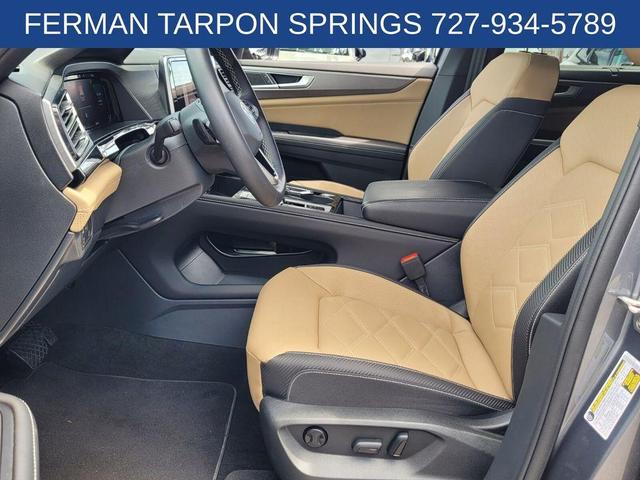 Photo of 2024 Platinum Gray Metallic Volkswagen Atlas Cross Sport
