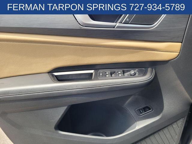 Photo of 2024 Platinum Gray Metallic Volkswagen Atlas Cross Sport