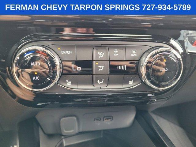 Photo of 2025 Summit White Chevrolet Trax