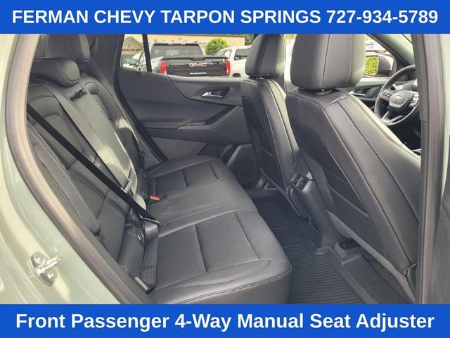 Photo of 2026 Green Chevrolet Equinox