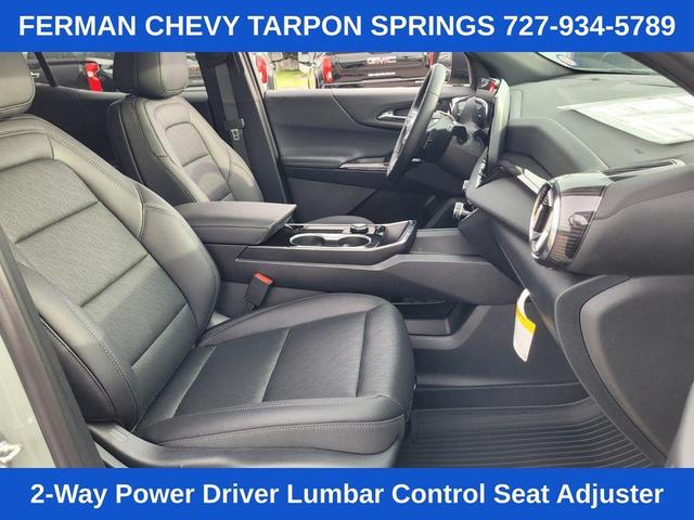 Photo of 2026 Green Chevrolet Equinox
