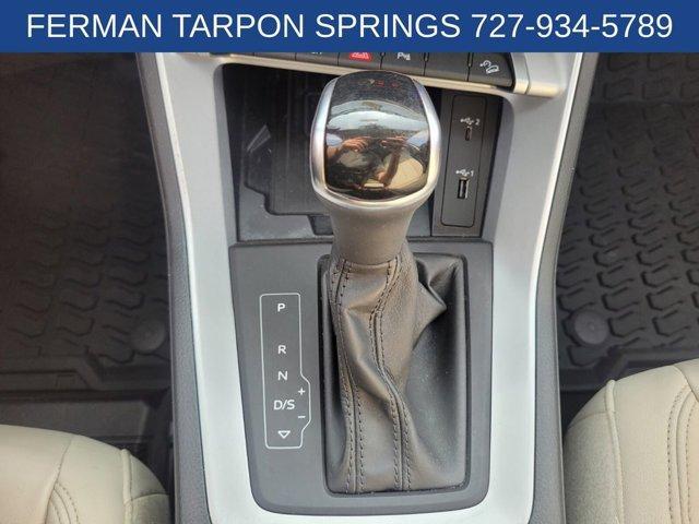 Photo of 2021 Tango Red Metallic Audi Q3