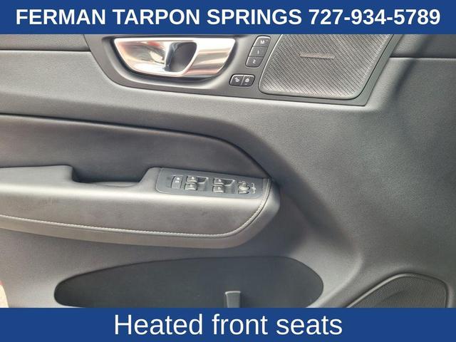 Photo of 2022 Fusion Red Metallic Volvo XC60