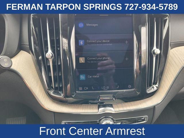 Photo of 2022 Fusion Red Metallic Volvo XC60