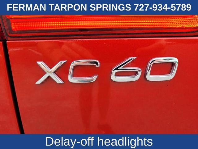 Photo of 2022 Fusion Red Metallic Volvo XC60