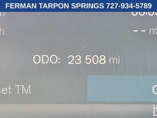 Photo of 2022 Fusion Red Metallic Volvo XC60
