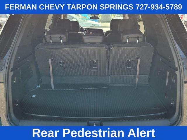 Photo of 2025 Mosaic Black Metallic Chevrolet Traverse