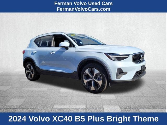 2024 Volvo XC40