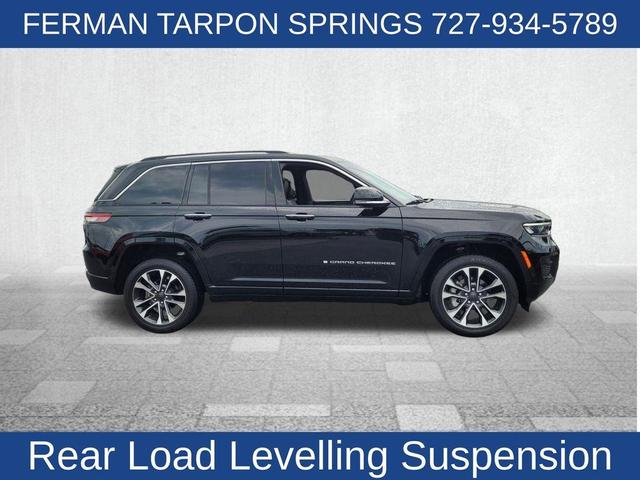Photo of 2023 Diamond Black Jeep Grand Cherokee