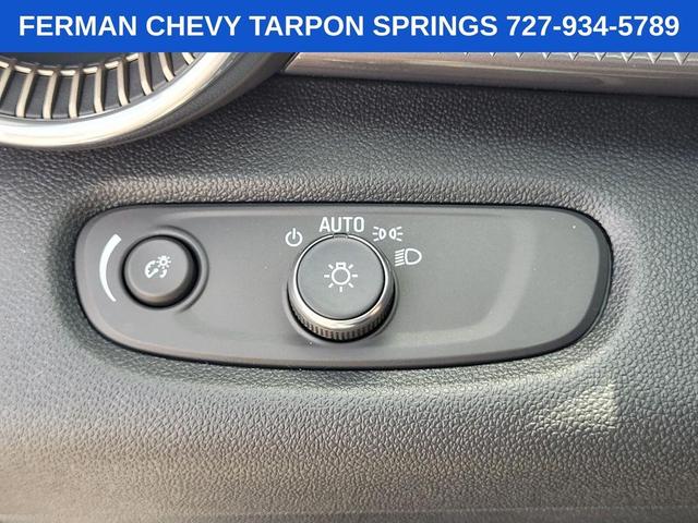 Photo of 2025 Summit White Chevrolet Trax