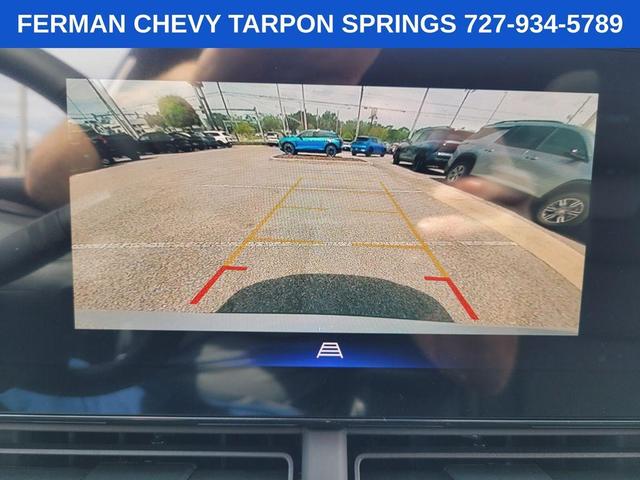 Photo of 2025 Summit White Chevrolet Trax