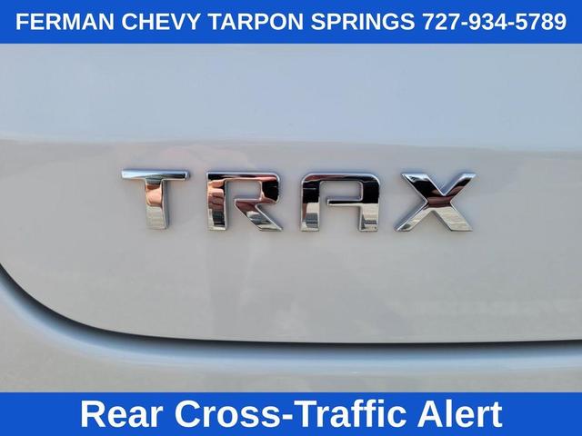 Photo of 2025 Summit White Chevrolet Trax