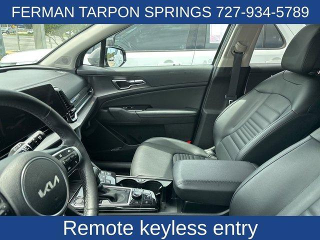 Photo of 2023 Wolf Gray Kia Sportage