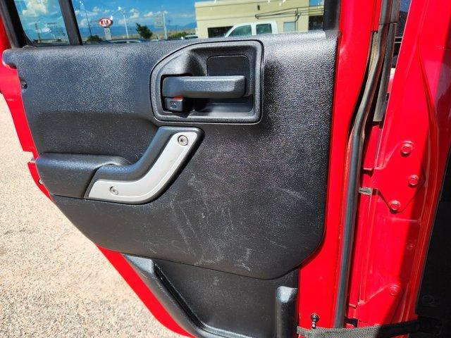 Photo of 2014 Flame Red Clearcoat Jeep Wrangler Unlimited