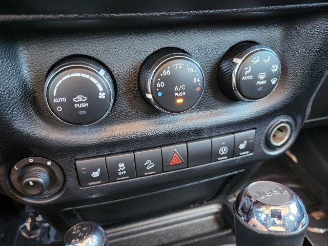 Photo of 2014 Flame Red Clearcoat Jeep Wrangler Unlimited