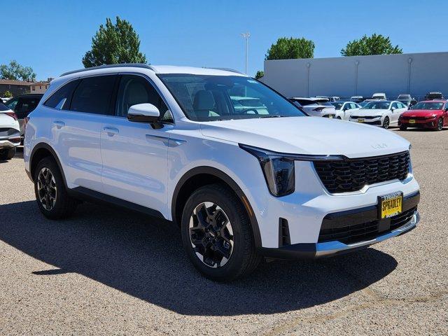 Photo of 2025 Glacial White Pearl Kia Sorento