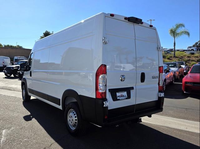 Photo of 2026 Bright White Clearcoat RAM ProMaster 2500