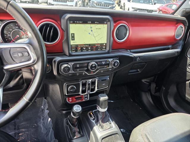 Photo of 2022 Black Clearcoat Jeep Gladiator