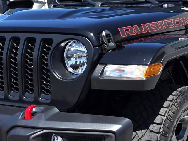 Photo of 2022 Black Clearcoat Jeep Gladiator