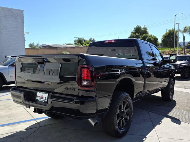 Photo of 2025 Diamond Black Crystal Pearlcoat RAM 2500
