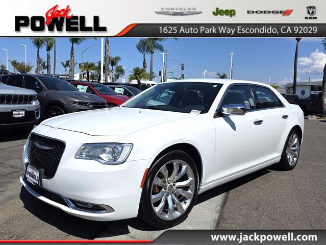 Photo of 2019 Bright White Clearcoat Chrysler 300