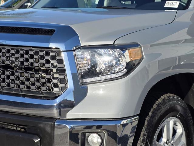Photo of 2019 Gray Toyota Tundra