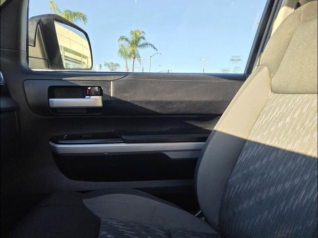Photo of 2019 Gray Toyota Tundra