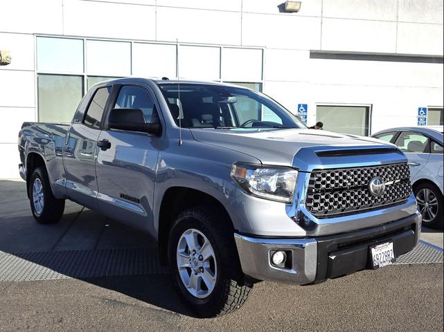 Photo of 2019 Gray Toyota Tundra