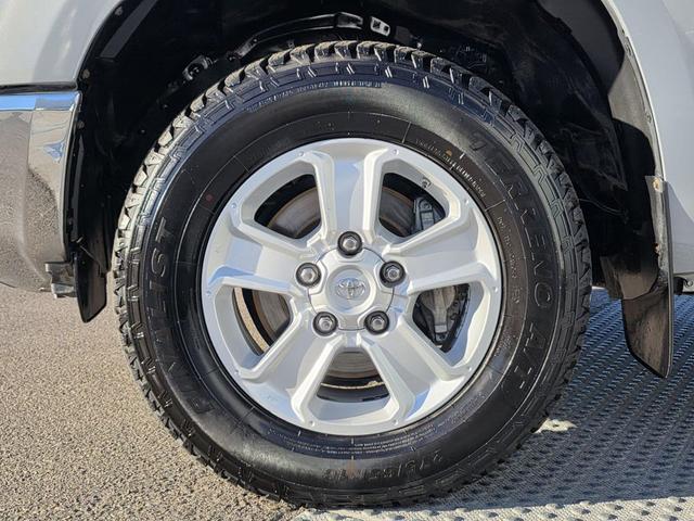 Photo of 2019 Gray Toyota Tundra
