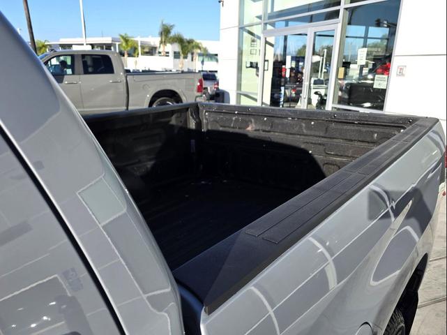 Photo of 2019 Gray Toyota Tundra