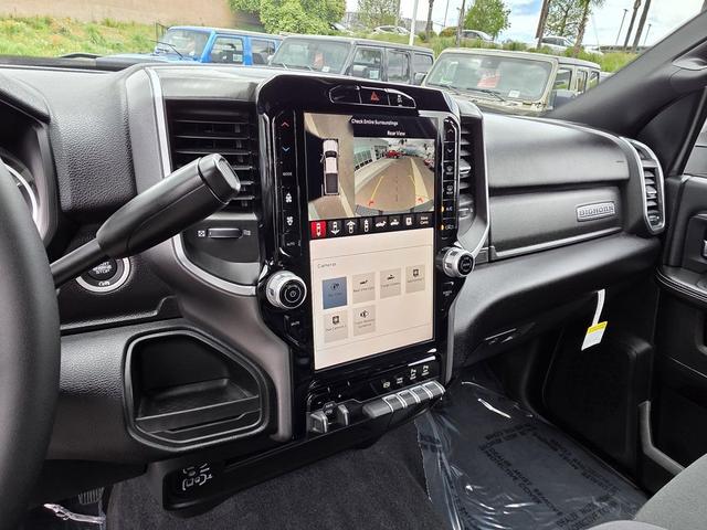 Photo of 2025 Diamond Black Crystal Pearlcoat RAM 2500