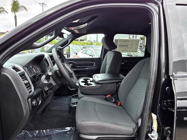 Photo of 2025 Diamond Black Crystal Pearlcoat RAM 2500