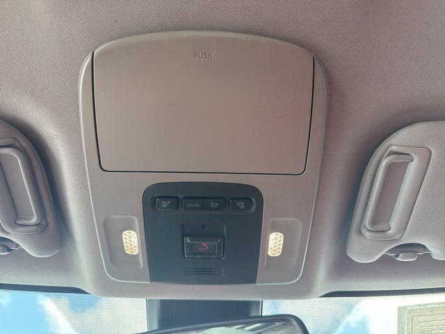 Photo of 2024 Wind Chill Pearl Toyota Camry
