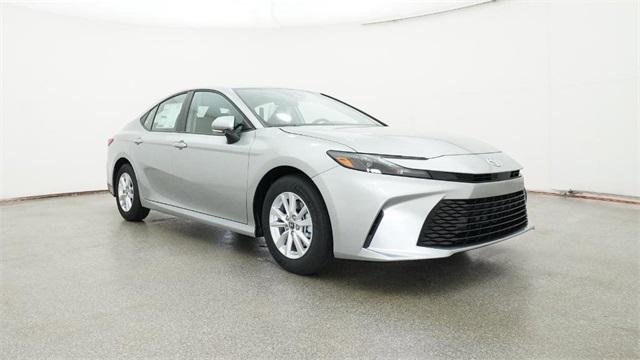 Photo of 2025 Celestial Silver Metallic Toyota Camry