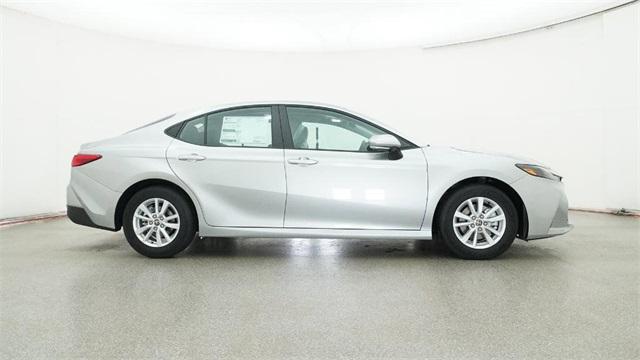 Photo of 2025 Celestial Silver Metallic Toyota Camry