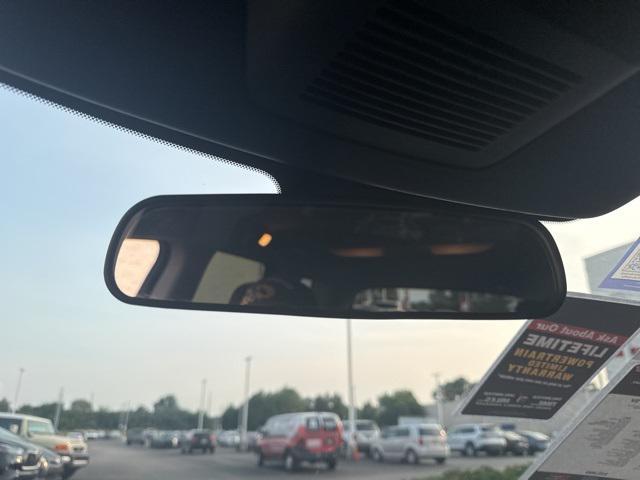 Photo of 2024 Deep Ocean Blue Pearl Nissan Pathfinder