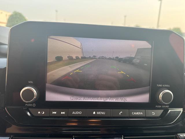 Photo of 2024 Deep Ocean Blue Pearl Nissan Pathfinder