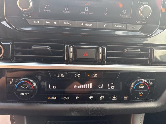Photo of 2024 Deep Ocean Blue Pearl Nissan Pathfinder