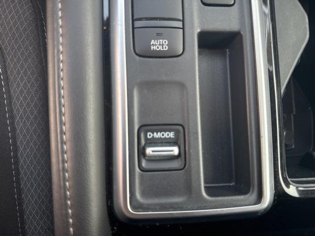 Photo of 2024 Deep Ocean Blue Pearl Nissan Pathfinder