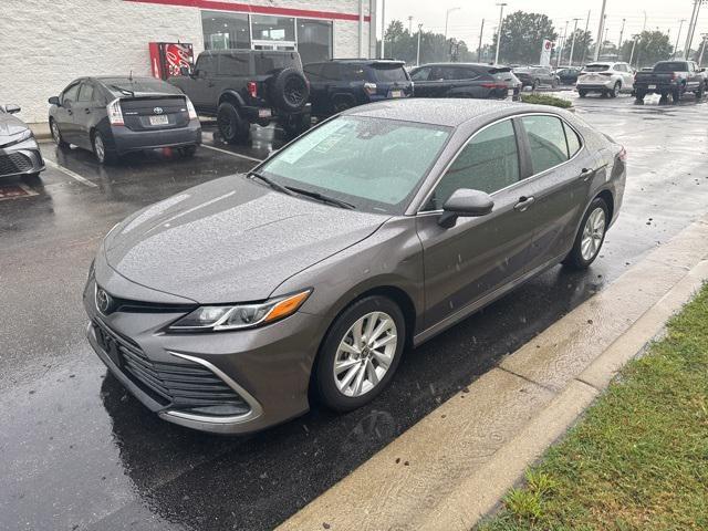 Photo of 2024 Predawn Gray Mica Toyota Camry