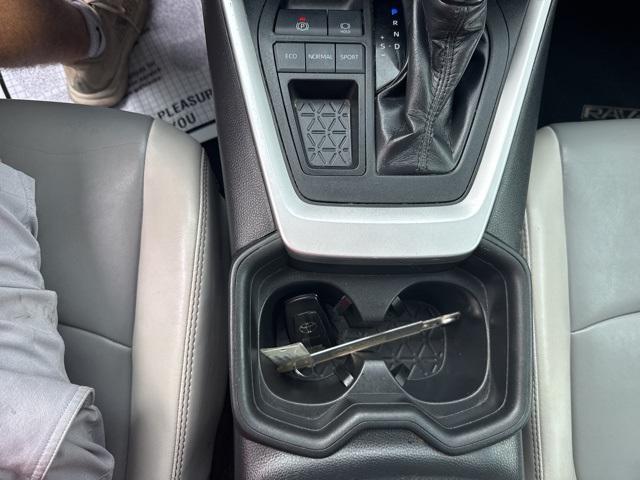 Photo of 2019 Silver Sky Metallic Toyota RAV4