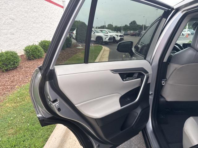 Photo of 2019 Silver Sky Metallic Toyota RAV4