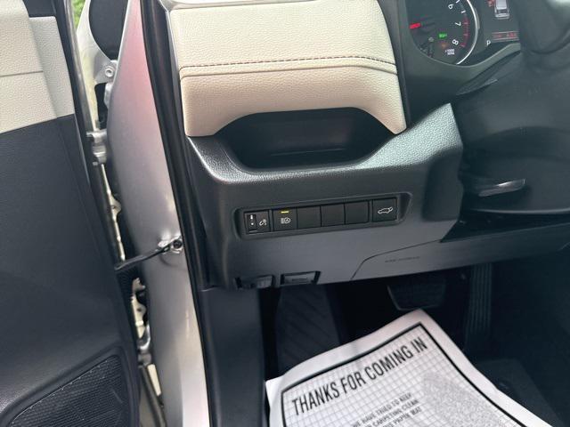Photo of 2019 Silver Sky Metallic Toyota RAV4