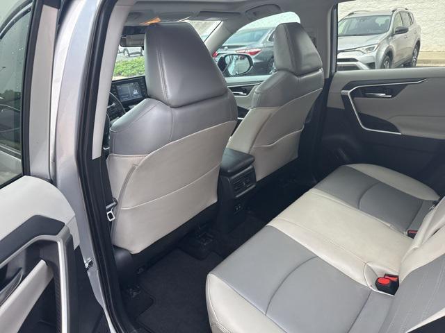 Photo of 2019 Silver Sky Metallic Toyota RAV4